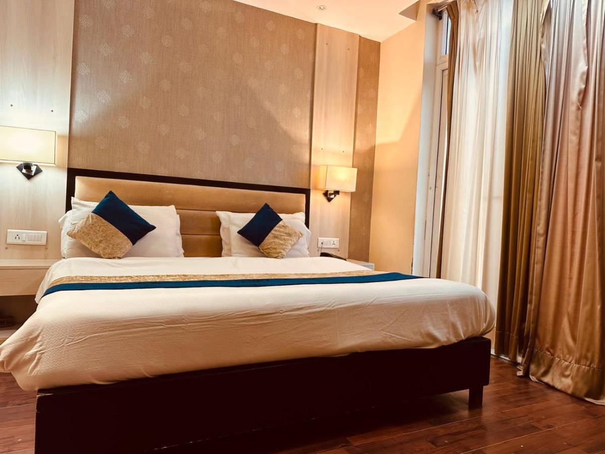 מנאלי Hotel Royal Residency מראה חיצוני תמונה