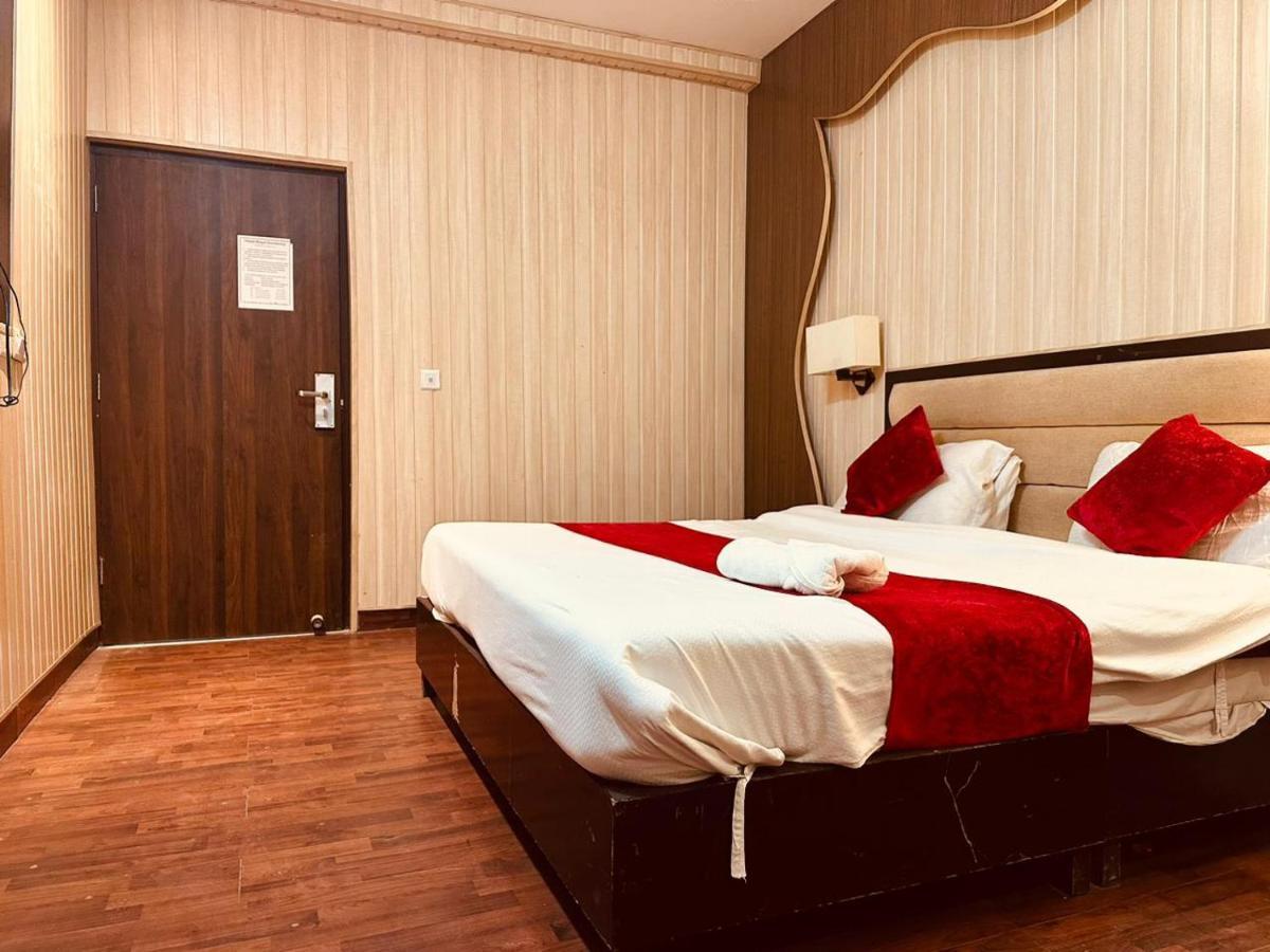 מנאלי Hotel Royal Residency מראה חיצוני תמונה