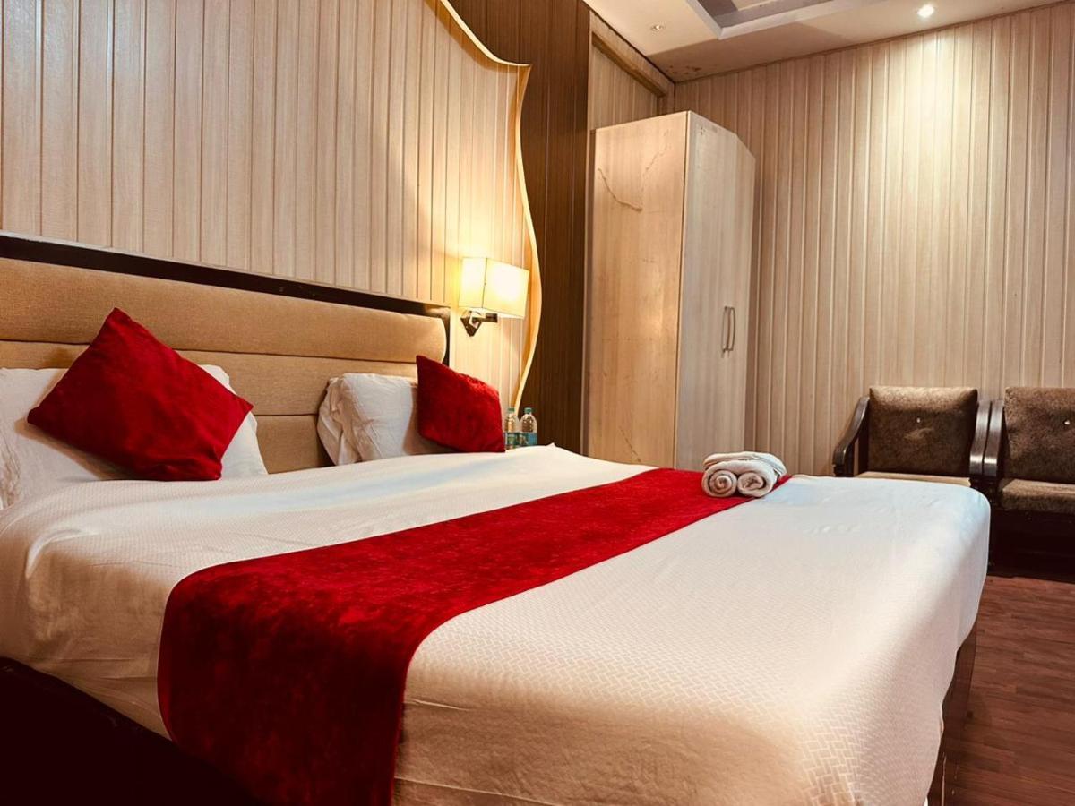 מנאלי Hotel Royal Residency מראה חיצוני תמונה