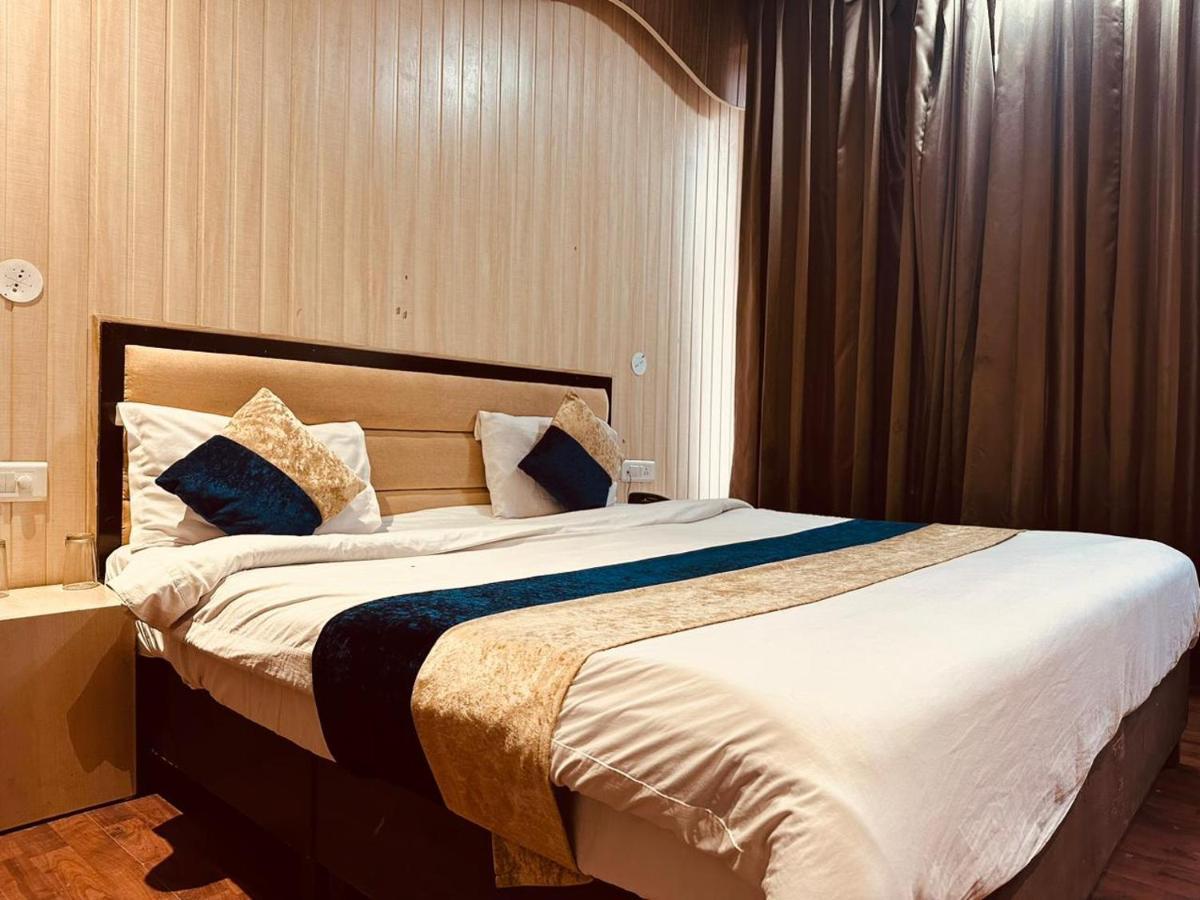 מנאלי Hotel Royal Residency מראה חיצוני תמונה