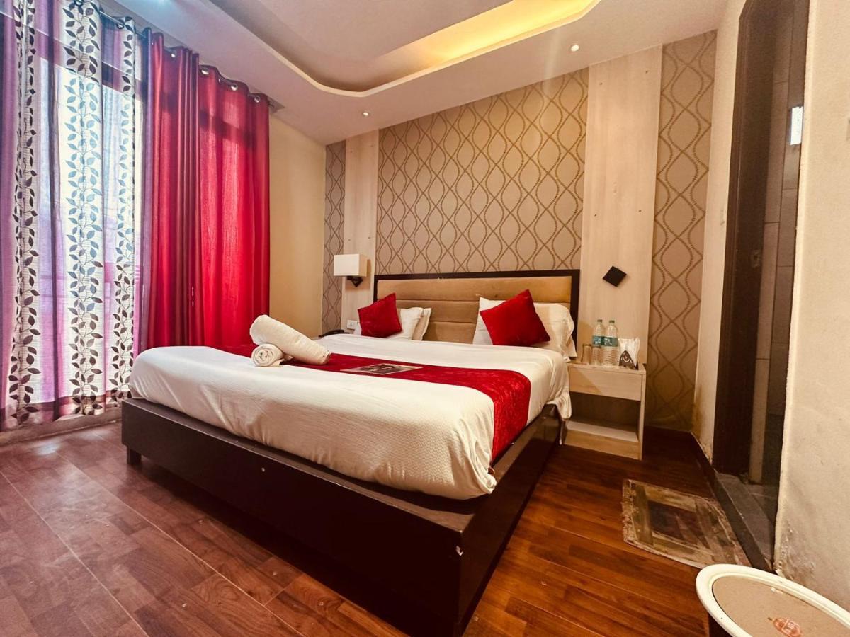 מנאלי Hotel Royal Residency מראה חיצוני תמונה