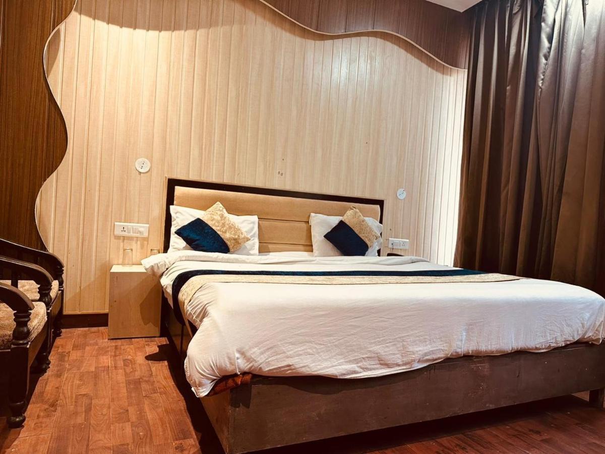 מנאלי Hotel Royal Residency מראה חיצוני תמונה
