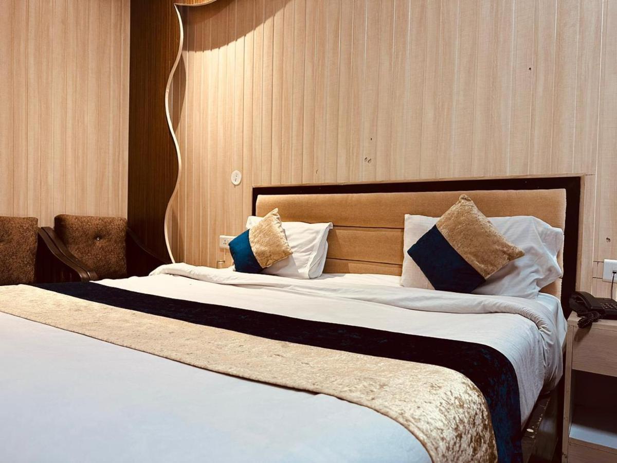 מנאלי Hotel Royal Residency מראה חיצוני תמונה