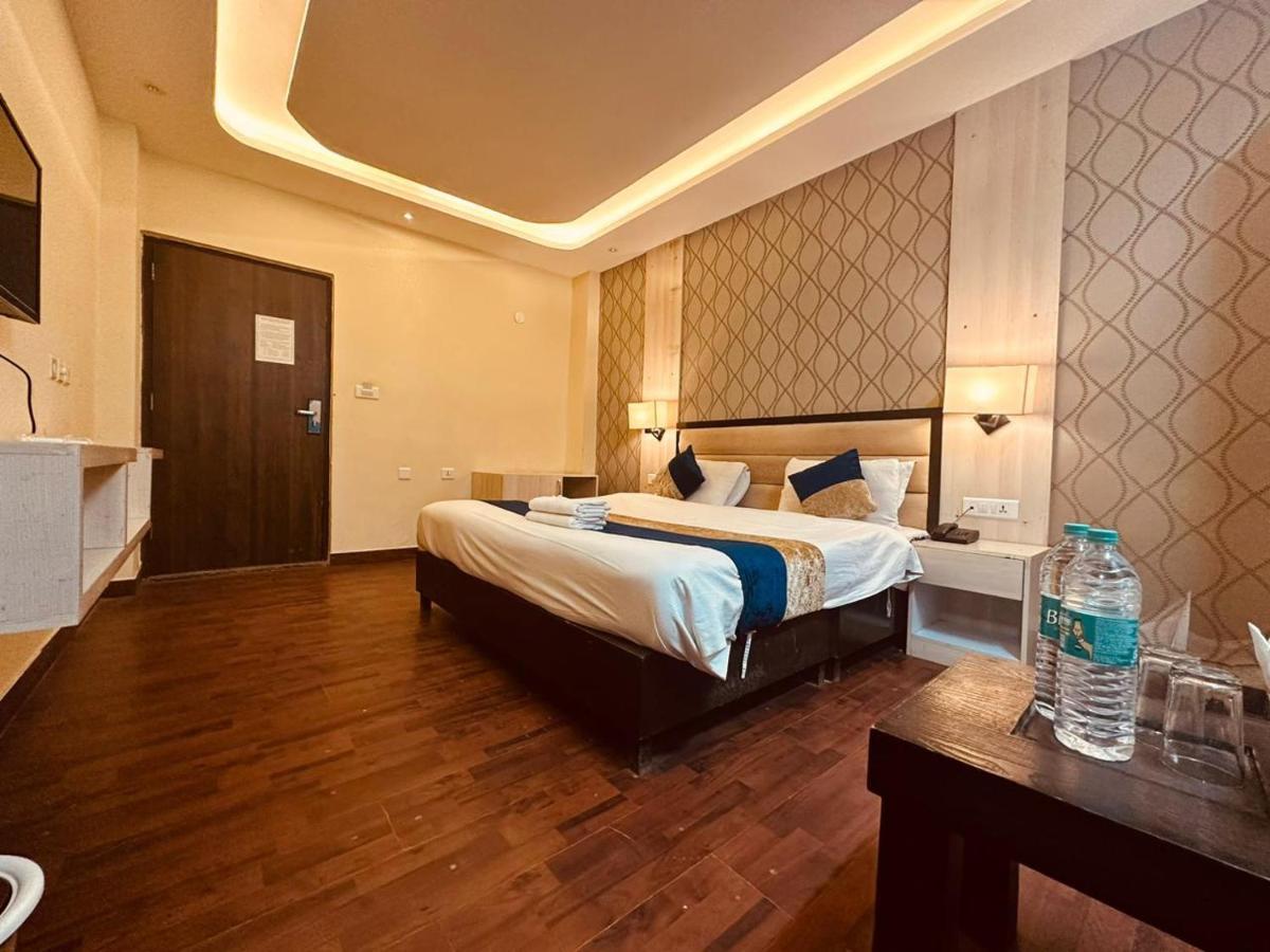 מנאלי Hotel Royal Residency מראה חיצוני תמונה