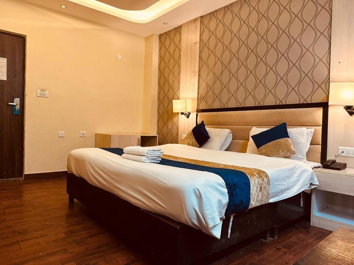 מנאלי Hotel Royal Residency מראה חיצוני תמונה