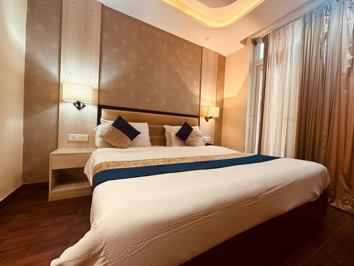 מנאלי Hotel Royal Residency מראה חיצוני תמונה